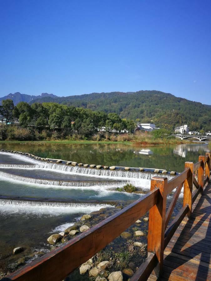 張家界武陵源北岸輕奢客棧 森林公園店 Zhangjiajie Exterior foto